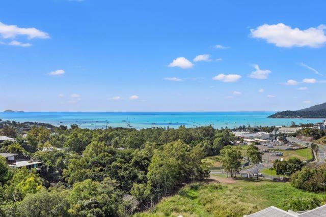 Sea Forever On Azure Seas - Airlie Beach Eksteriør billede
